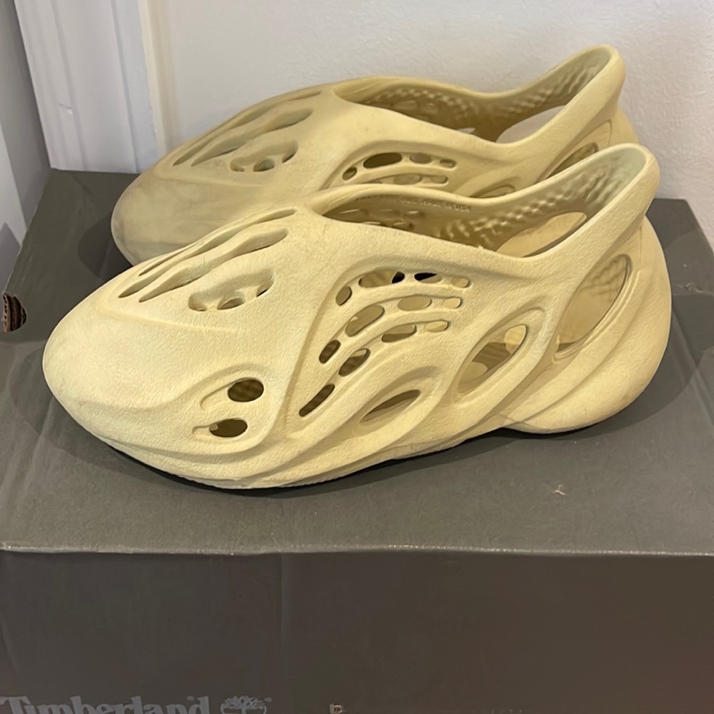 COPY - Yezzy foam runners